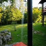 Sajnska Hiza, Autenticna Goranska Kuca U Prirodi