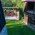 Sajnska Hiza, Autenticna Goranska Kuca U Prirodi